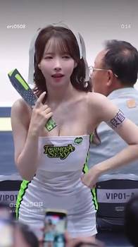 三上悠亚在宝岛联赛和球迷的可爱互动,就问你受得了嘛?🙊